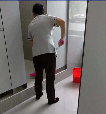 學校區消毒+深保潔