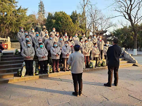 江城清洗為全體員工發放春節福利